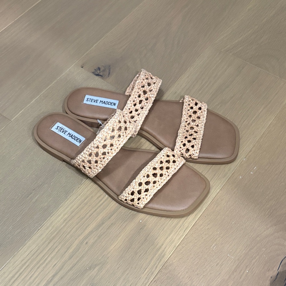 New Without Box Steve Madden Sandals Size 9